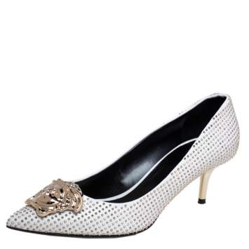 Pre Owned Versace White/Gold Leather Studded Medusa Pumps Size 39