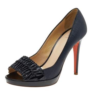 مملوكة مسبقًا Versace Navy Blue/Black Raffia And Patent Leather Peep Toe Pumps Size 38