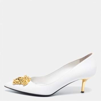 Pre Owned Versace White Leather Medusa Pointed Pumps Size 39