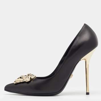 Pre Owned Versace Black Leather Medusa Embellished Pointed Toe Pumps Size 38