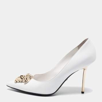Pre Owned Versace White Leather Medusa Pointed Toe Pumps Size 39.5
