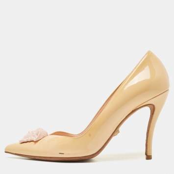 Pre Owned Versace Beige Patent Leather Medusa Pumps Size 37