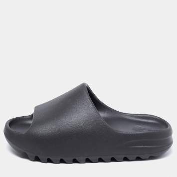 Pre Owned Yeezy x adidas Black Rubber Onyx Flat Slides Size 39