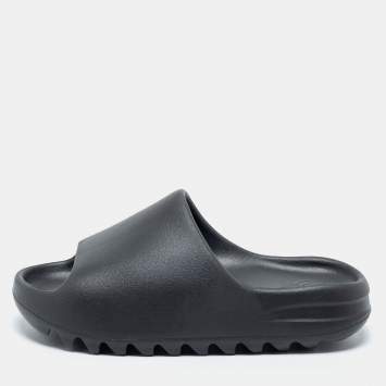 Pre Owned Yeezy x Adidas Black Rubber Onyx Flat Slides Size 40.5