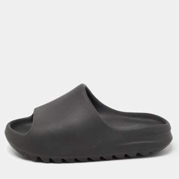 Pre Owned Yeezy x Adidas Black Rubber Onyx Flat Slides Size 38