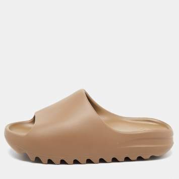 Pre Owned Yeezy x Adidas Brown Rubber Earth Slides Size 38