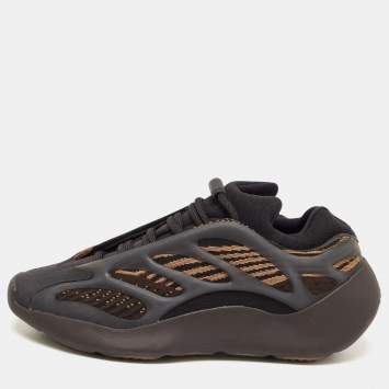 Pre Owned Yeezy x Adidas Black/Beige Knit Fabric Yeezy 700 V3 Beige-Black Sneakers 39 1/3