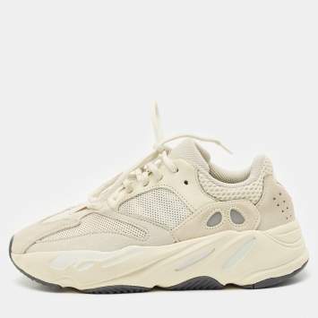 Yeezy x Adidas Cream Suede and Mesh Boost 700 Analog Sneakers Size 39 1/3