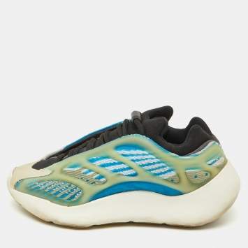Pre Owned Yeezy x Adidas Blue/White Mesh and Rubber Boost 700 V3 Arzareth Sneakers Size 38