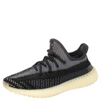 Pre Owned Yeezy x Adidas Black/Grey Cotton Knit Boost 350 V2 Carbon Sneakers Size 36.5