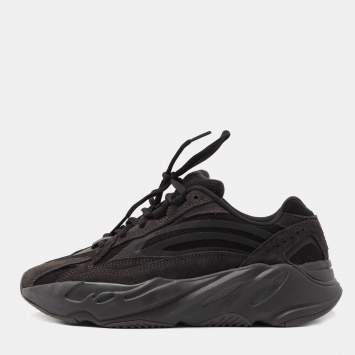 Pre Owned Yeezy x Adidas Black Suede and Mesh Boost 700 V2 Vanta Sneakers Size 38 2/3