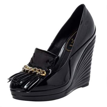 مملوكة مسبقًا Saint Laurent Paris Black Patent Leather Myranda Fringe Detail Wedge Pumps Size 38.5