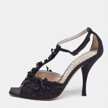 مملوكة مسبقًا Saint Laurent Black Fabric Embellished Floral T-Strap Open Toe Sandals Size 37