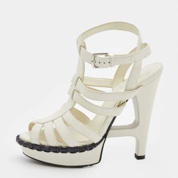 مملوكة مسبقًا Yves Saint Laurent White Leather Strappy Sandals Size 35