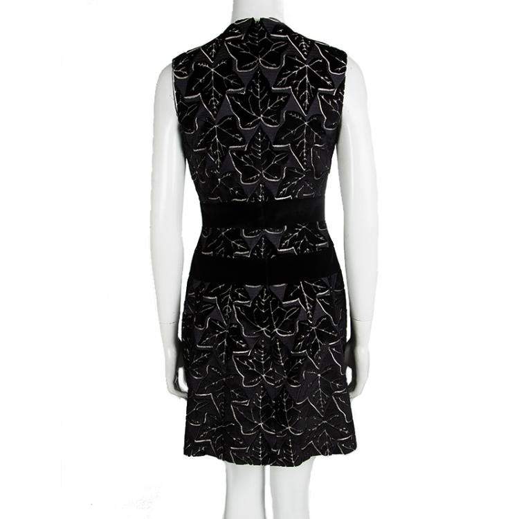 مملوكة مسبقًا Alexander McQueen Black Velvet Jacquard Leaf Pattern Sleeveless Dress S