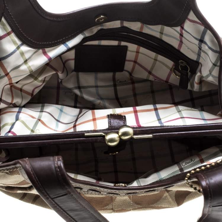 Pre Owned Coach Beige/Brown Signature Canvas and Leather Kiss Lock Shoulder Bag 