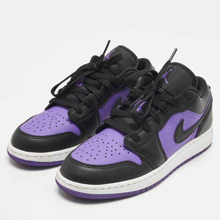 Pre Owned Air Jordans Purple/Black Leather Jordan 1 Low Purple Venom Sneakers Size 37.5