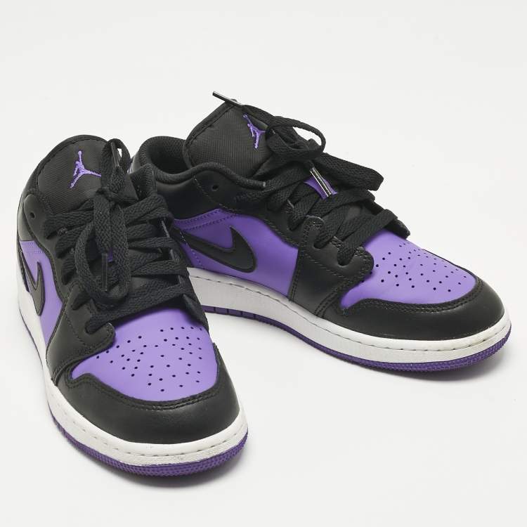 Pre Owned Air Jordans Purple/Black Leather Jordan 1 Low Purple Venom Sneakers Size 37.5
