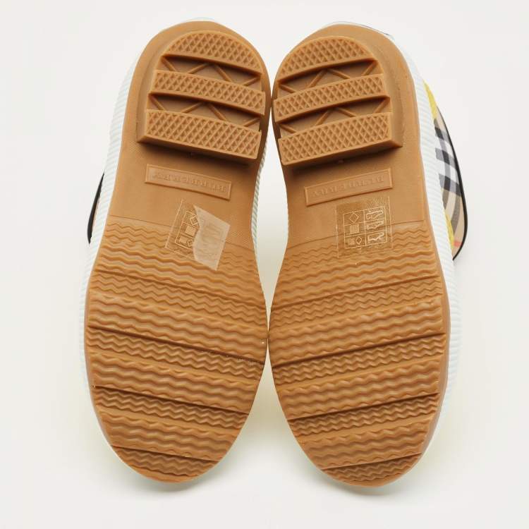 Pre Owned Burberry Yellow Rubber and Vintage Check Neoprene Rain Boots Size 29