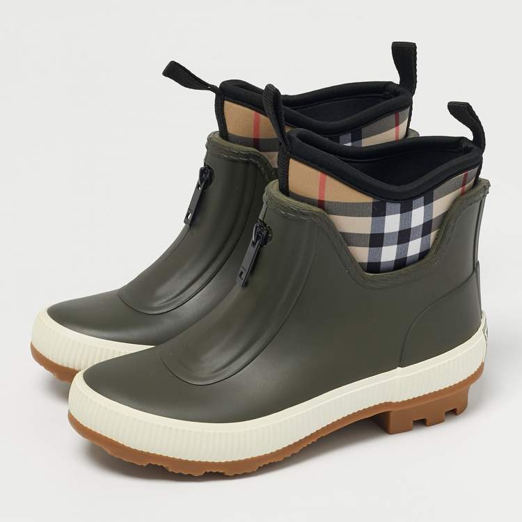 Pre Owned Burberry Olive Green Rubber and Vintage Check Neoprene Rain Boots Size 29