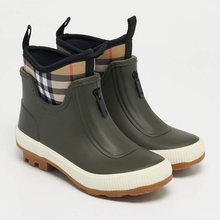 Pre Owned Burberry Olive Green Rubber and Vintage Check Neoprene Rain Boots Size 29