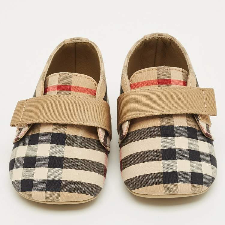 مملوكة مسبقًا Burberry Beige Vintage Check Canvas Charlton Boots Size 15