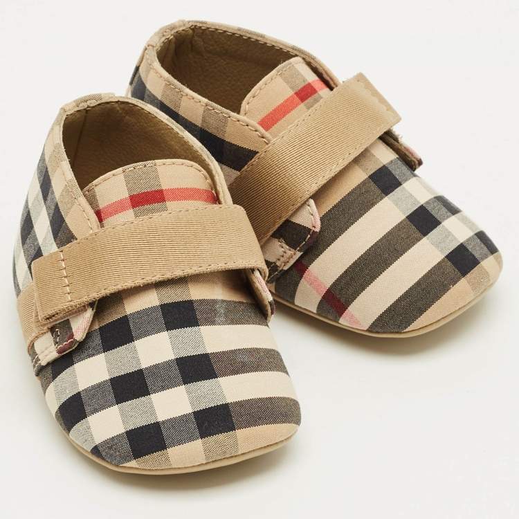 مملوكة مسبقًا Burberry Beige Vintage Check Canvas Charlton Boots Size 15