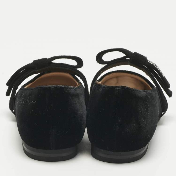 Pre Owned باليرينا ديور فيلفت أسود بو مقاس 27