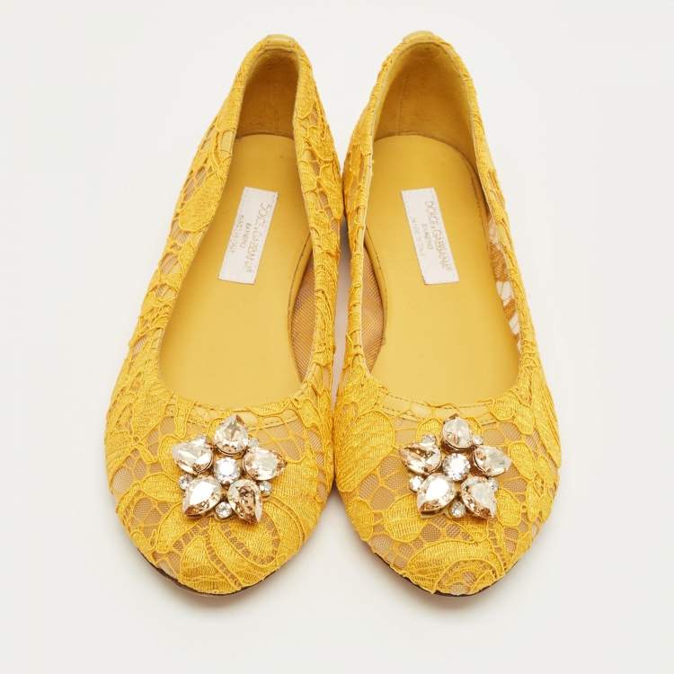 Pre Owned Dolce & Gabbana Yellow Lace Bellucci Ballet Flats Size 31