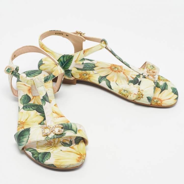 Pre Owned Dolce & Gabbana Multicolor Lemon Print Fabric T strap Flat Sandals Size 34