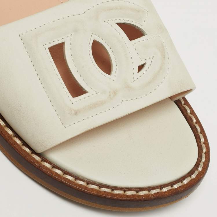 Pre Owned Dolce & Gabbana Size 31 White Leather DG Logo Ankle Strap Flat Sandals 