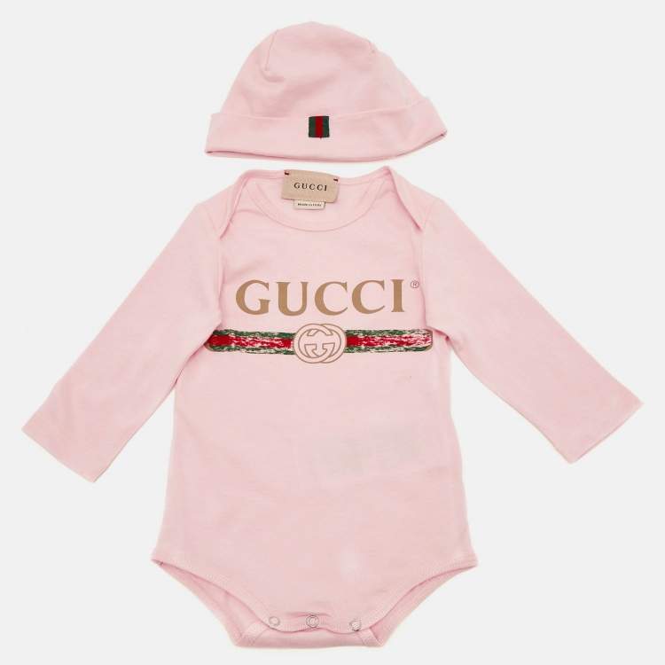 مملوكة مسبقًا Gucci Baby Pink Vintage Logo Print Cotton Set 0/3M