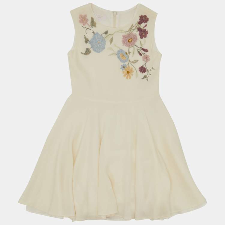 Pre Owned Gucci Cream Silk Floral Embroidered Dress Size 5 Yrs