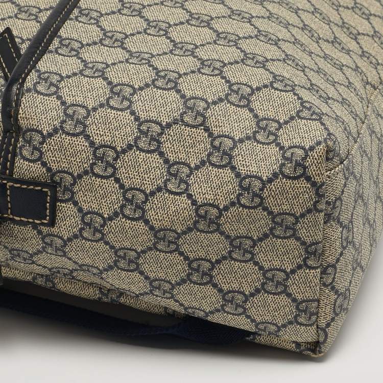 Pre Owned حقيبة ظهر غوتشي من قماش GG سوبرم ب لون كحلي/بيج