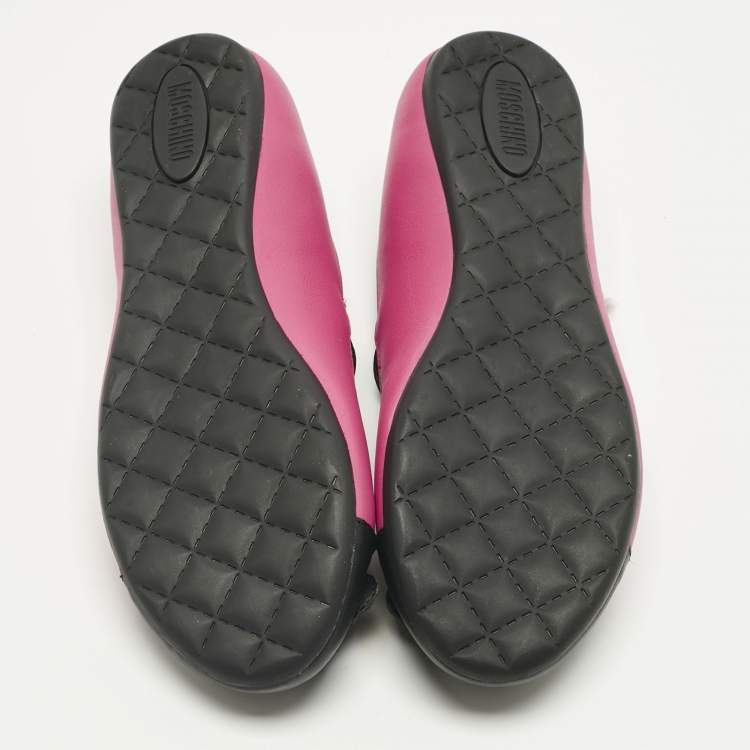 Pre Owned Moschino Pink/Black Leather Flower Ballet Flats Size 33