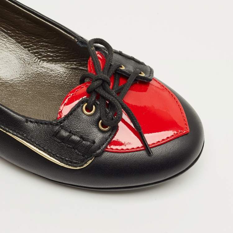 Pre Owned Moschino Red/Black Patent and Leather Heart Ballet Flats Size 33
