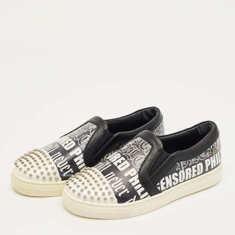 Pre Owned Philipp Plein Black/White Graffiti Print Leather Studded Slip On Sneakers Size 33
