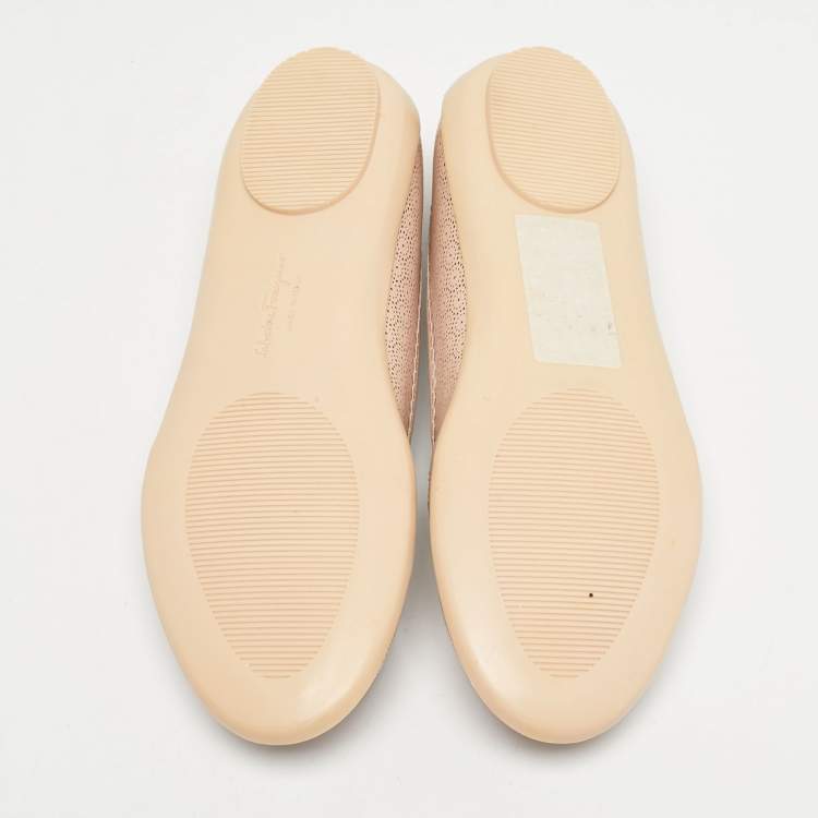 Pre Owned Salvatore Ferragamo Beige Perforated Leather Ballet Flats Size 32