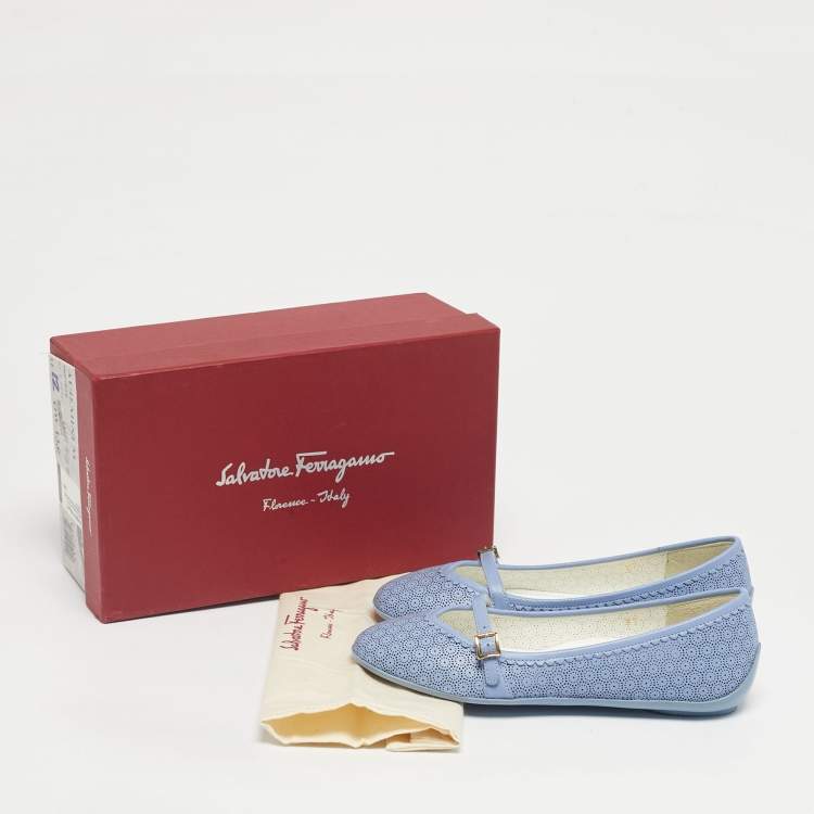 Pre Owned Salvatore Ferragamo Blue Perforated Leather Ballet Flats Size 31