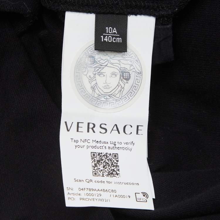 مملوكة مسبقًا Versace Kids Black Signature Print Cotton T-Shirt 10Yrs 