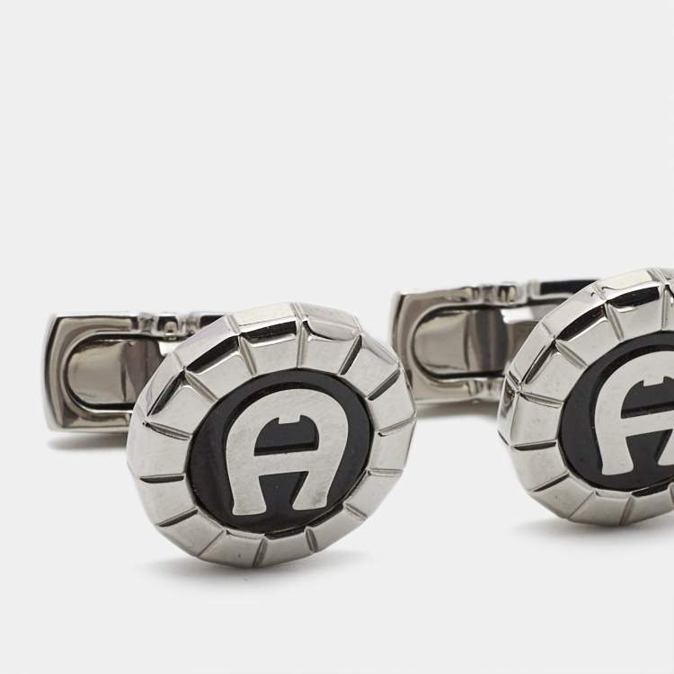 Pre Owned Aigner Oseo Carbon Fiber Silver Tone Cufflinks