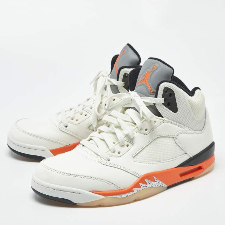 Pre Owned Air Jordans Jordan 5 Retro Shattered Backboard Size 44.5 Cream Leather High Top Sneakers