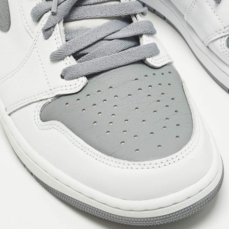 مملوكة مسبقًا Air Jordans Jordan 1 Retro High OG Stealth Size 46 Grey/White Leather High Top Sneakers