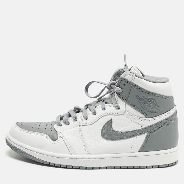 مملوكة مسبقًا Air Jordans Jordan 1 Retro High OG Stealth Size 46 Grey/White Leather High Top Sneakers