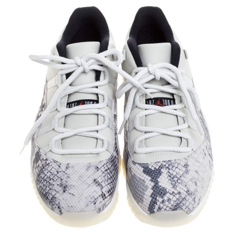 مملوكة مسبقًا Jordan Grey Leather Air Jordan 11 Retro Low Snakeskin Light Bone Sneakers Size 45