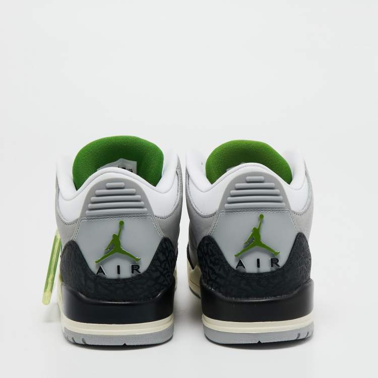 Pre Owned Air Jordan Grey/White Nubuck and Leather Jordan 3 Retro Cool (2021) Sneakers Size 42