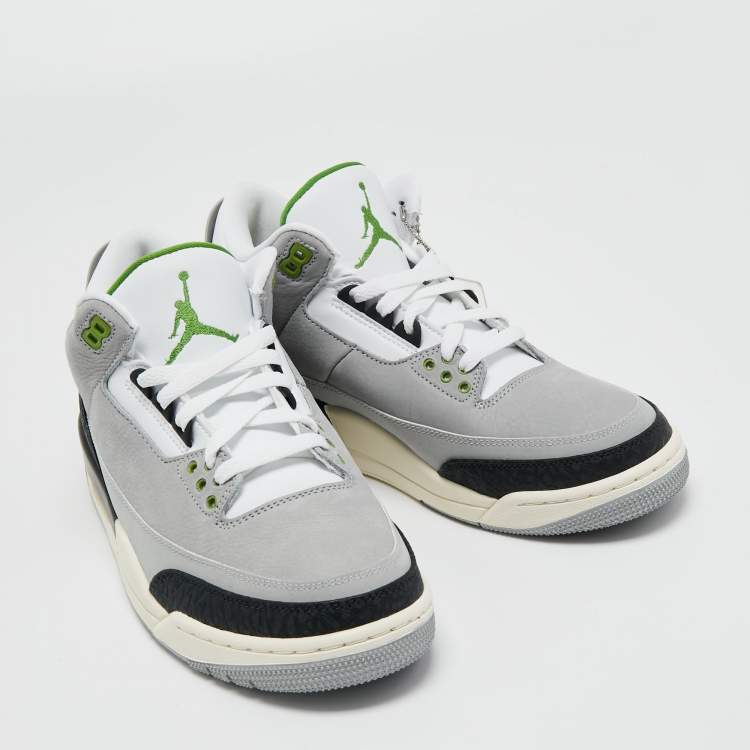 Pre Owned Air Jordan Grey/White Nubuck and Leather Jordan 3 Retro Cool (2021) Sneakers Size 42