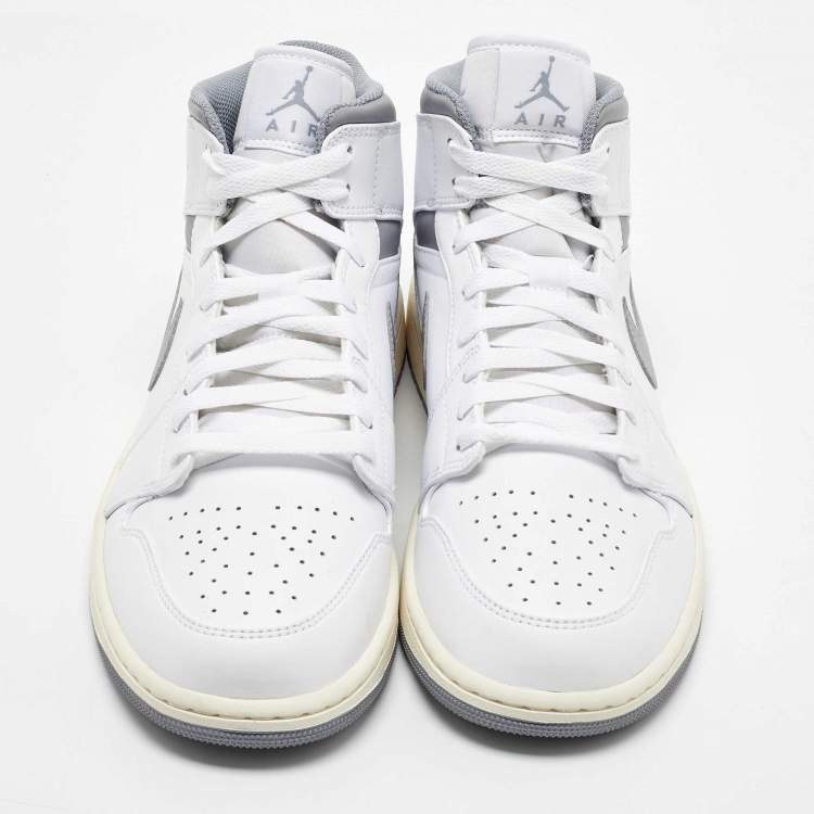 Pre Owned Air Jordans White/Grey Leather Jordan 1Mid Neutral Grey Sneakers Size 45 