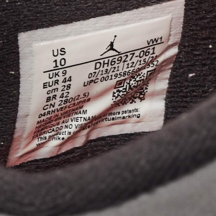 مملوكة مسبقًا Air Jordans Grey Durabuck Leather Jordan 4 Retro Infrared Sneakers Size 44