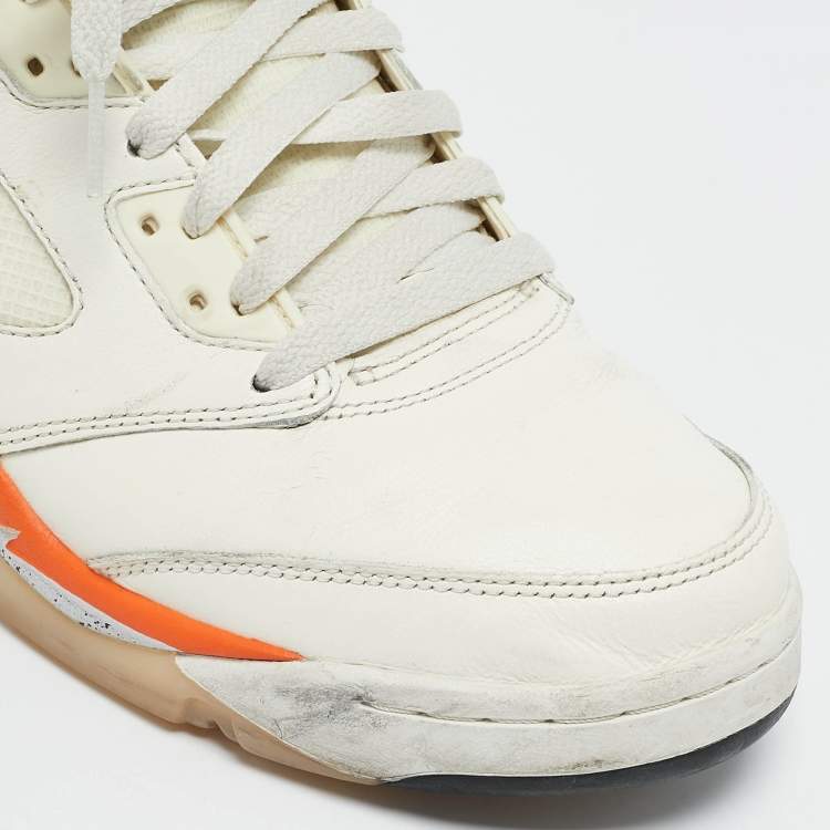مملوكة مسبقًا Air Jordans White/Orange Leather 6 Retro Lace Up Sneakers Size 44